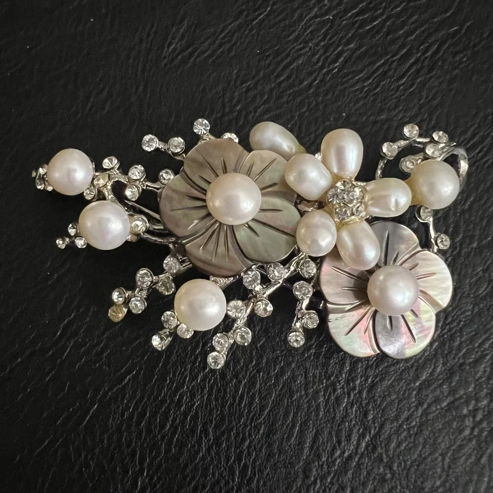 Vintage Floral Mother of Pearl Faux Pearl Rhinestone Brooch Pin 3